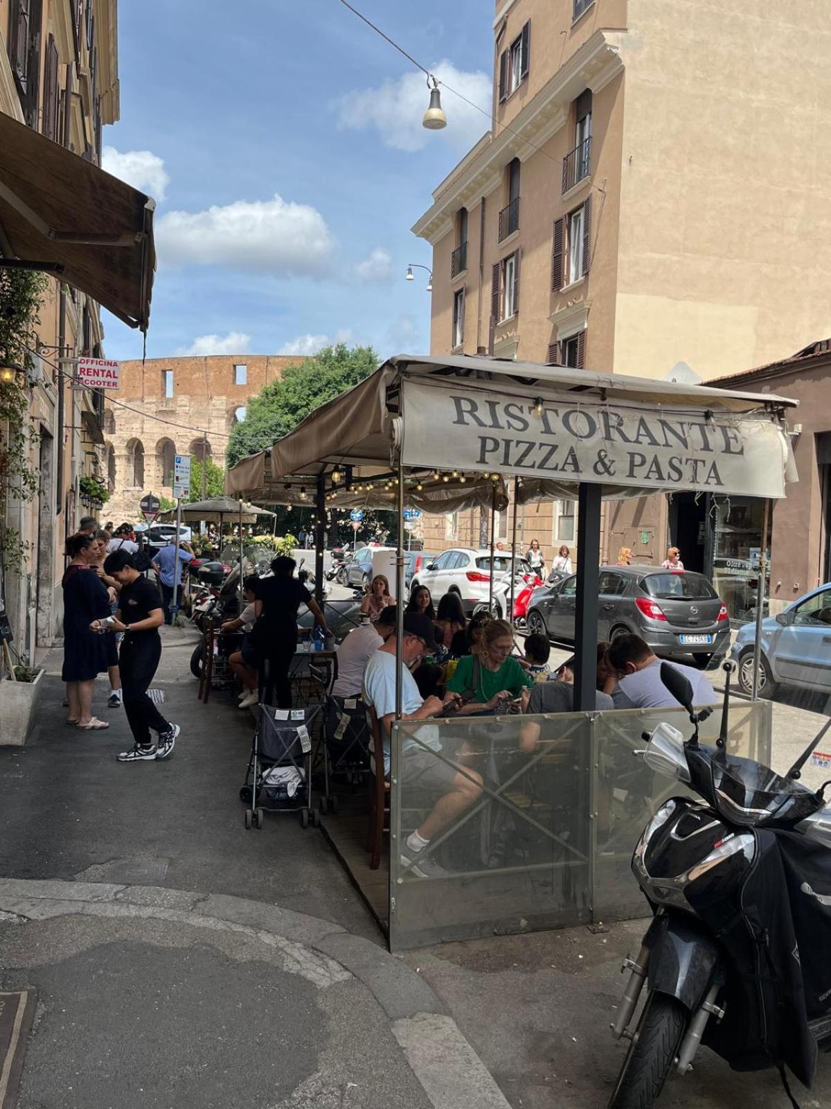 Colosseo Gil Affittacamere Roma